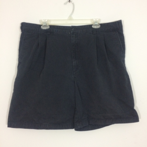 Eddie Bauer Other - Eddie Bauer Mens 42 Black Pleated Bermuda Shorts